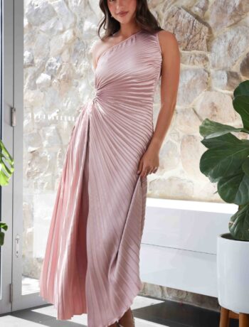 Фустан Нена